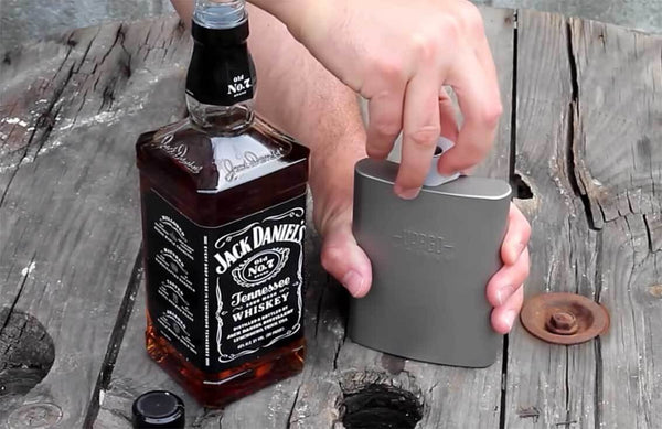 VARGO Titanium Funnel Flask