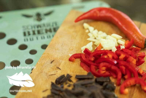 SCHWARZE BIENE Big Mama Table