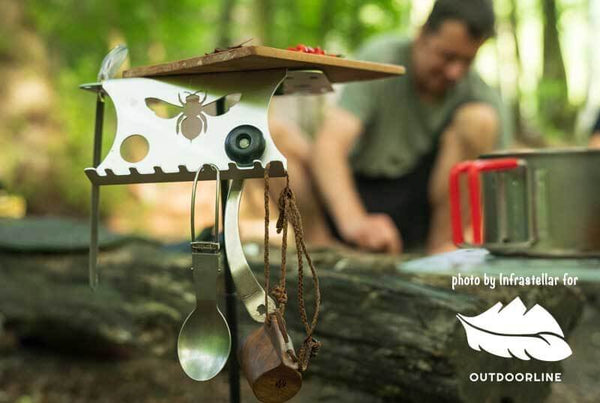 SCHWARZE BIENE Universal Holder