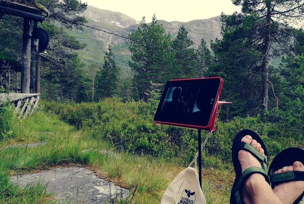 SCHWARZE BIENE Universal Holder