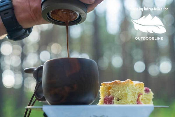 SCHWARZE BIENE Big Mama Table