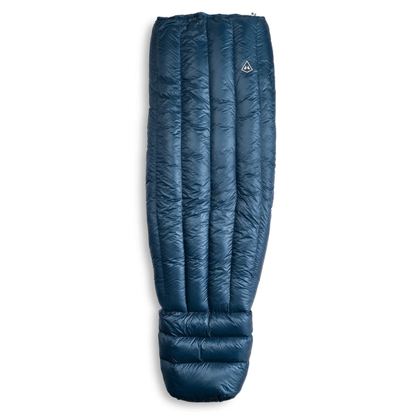 Hyperlite Mountain Gear 20-Degree Quilt laid out, blue – studio view