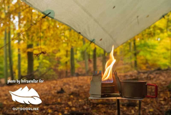 SCHWARZE BIENE Big Mama Table