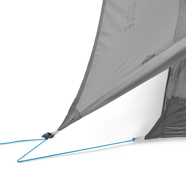 Gossamer Gear The One V2 – corner guy line tie-out with blue cord, detail