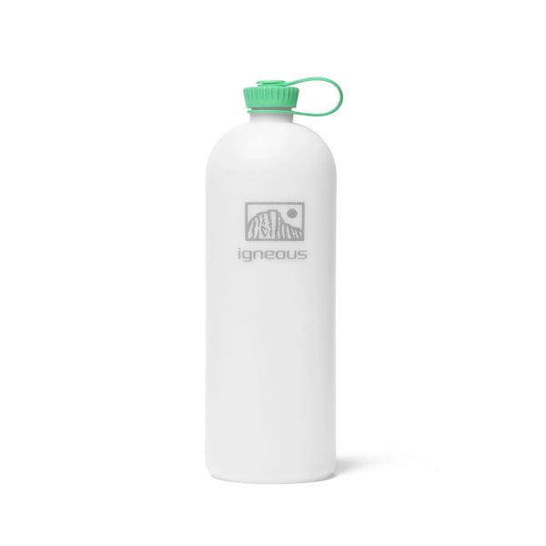 Igneous NOBO Bottle in white with a Serpentine green cap and carry loop – front studio view