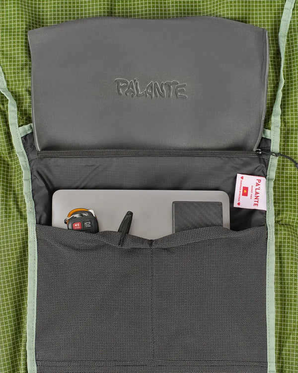 Pa’lante Desert Pack with pad + sleeve