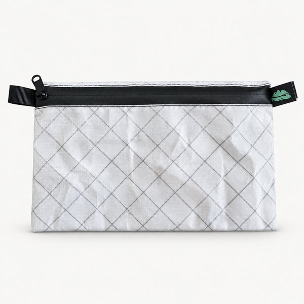 OUTDOORLINE Ultralight Wallet Large in white fabric with grey grid pattern and black water-resistant zipper